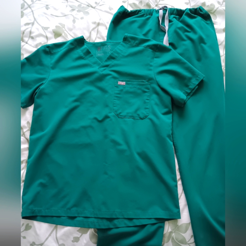 Mens Figs Hunter Green Set Size M